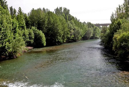 زاینده رود,سد زاینده رود,زاینده رود اصفهان